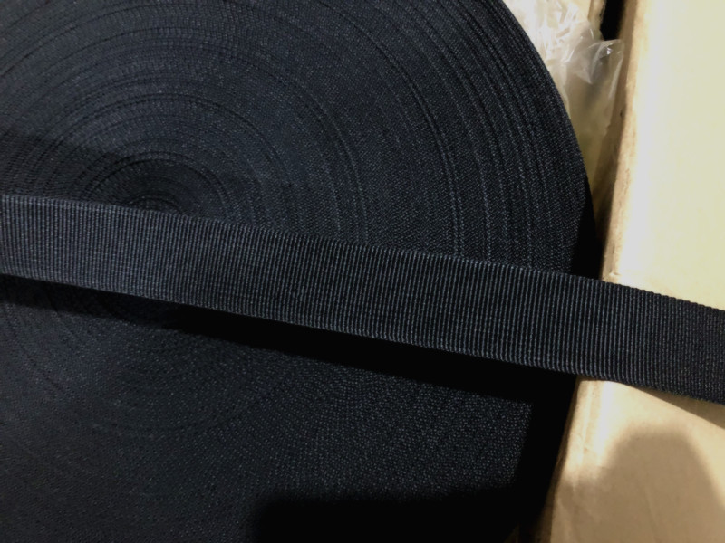 Manufacturer direct sales 32mm thickened dense weave webbing high density nylon polypropylene PP black bundled with shoulder bag belt