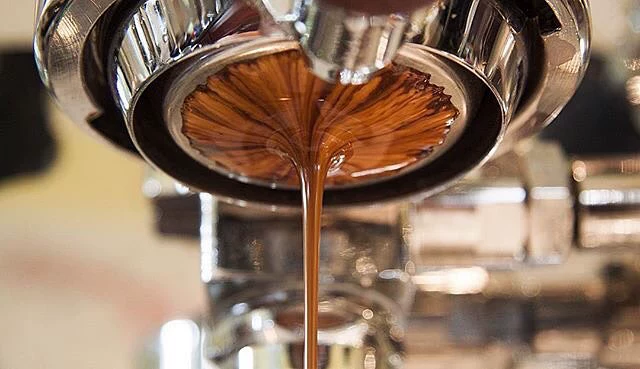 ROCKET Rocket Coffee Machine Máy bán cà phê bán tự động Xử lý không đáy Xử lý cà phê máy pha cà phê esam4000.b