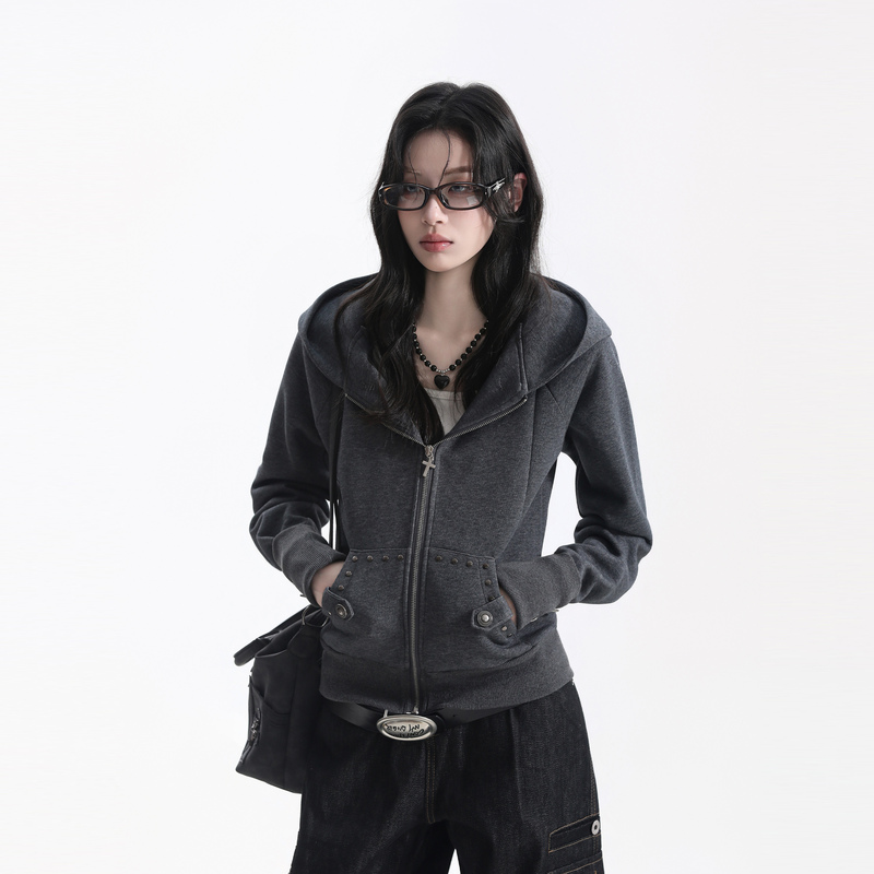 【Sit and Eat and the Mountain Will Empty】American Retro Rivet Design Hooded Cardigan Sweatshirt Slim Fit Slimming Hot Girl Zipper Jacket 【Sit and Eat and the Mountain Will Empty】American Retro Rivet Design Hooded Cardigan Sweatshirt Slim Fit Slimming Hot Girl Zipper Jacket
