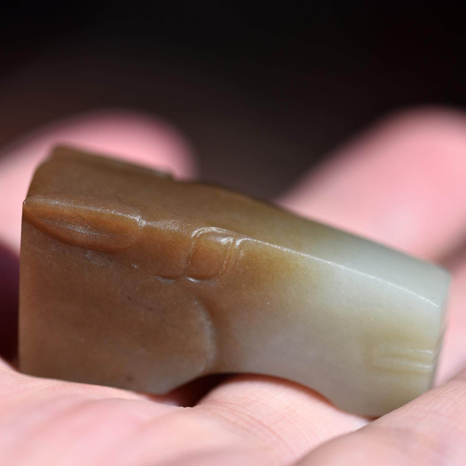 老玉古玉高古玉战国晚期至西汉早期和田玉玉马首汉八刀工艺