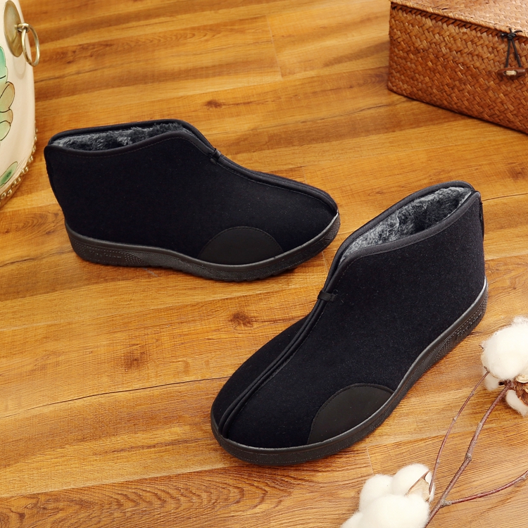 Giày cotton nam trung niên cộng với nhung chống trượt giày cũ cao giúp đế dày cộng với nhung mùa đông vải cũ Bắc Kinh giày cao cổ quân đội