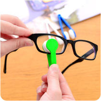 New glasses brush plastic microfiber glasses sash multifunctional portable glasses cleaning brush clip brush