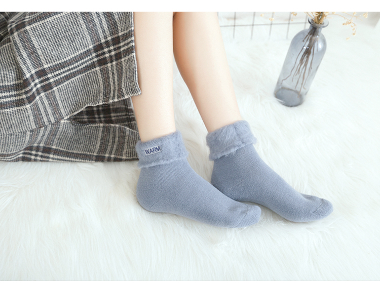 Vớ nữ mùa đông cộng với nhung dày len ấm trong ống vớ cotton kéo terry vớ mùa đông siêu dày khăn phụ nữ vớ vớ giãn tĩnh mạch