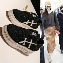 Stars Same Lamb Lamb Bean Shoes Cotton Thick Bottom Tide 2021 Winter One foot outside with gush woolen shoes womens shoes