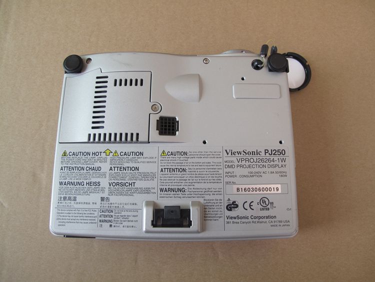 Máy chiếu kỹ thuật số cầm tay ViewSoniC / ViewSonic PJ250 - Máy chiếu may chieu sony