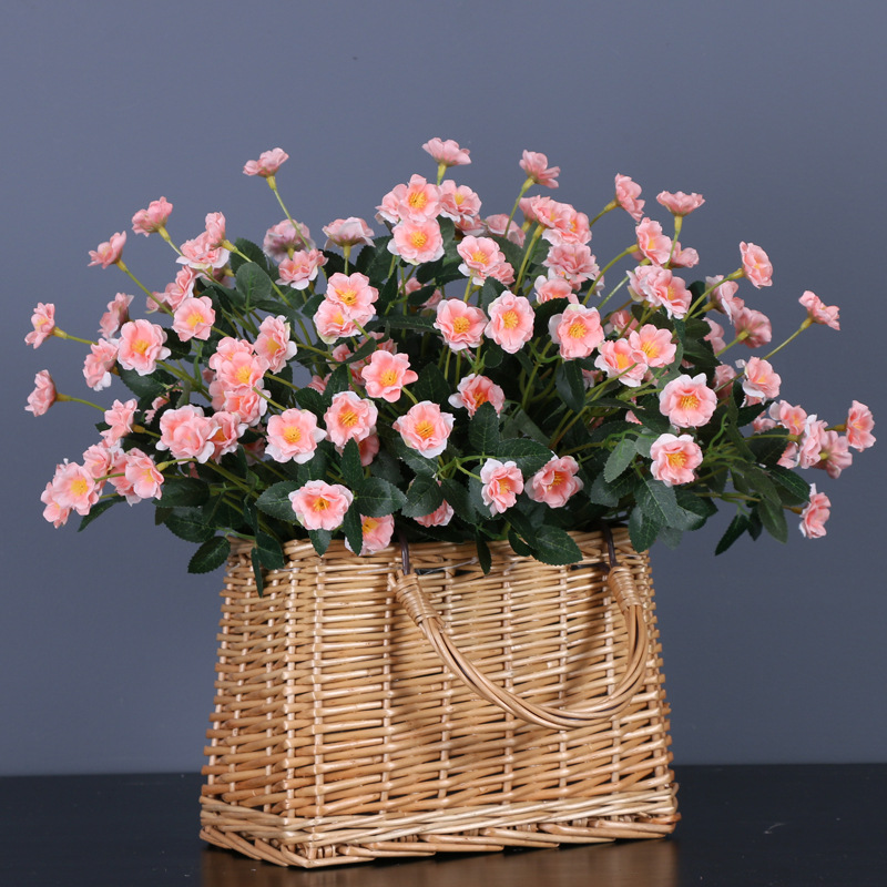 Put the bouquet of seasonal flowers fake bouquet silk flower wedding photography simulation small rose imitation flower home flower arrangement flowers