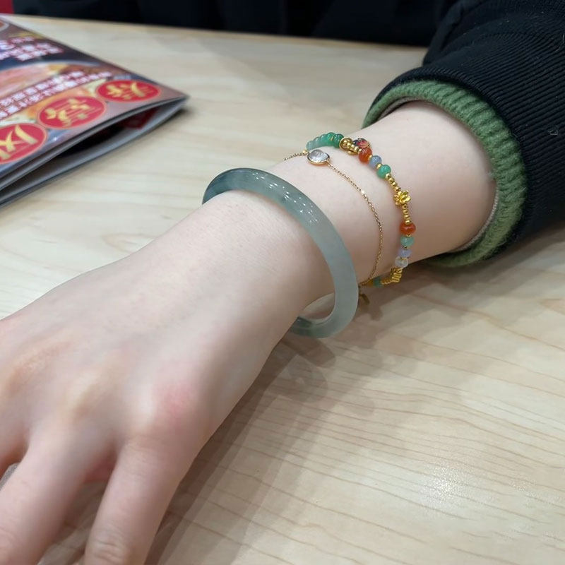 New products emerald bracelet a cargo floating ice seed jade bracelet woman with fine round bar your courtesane wide version half landscape jade-Taobao