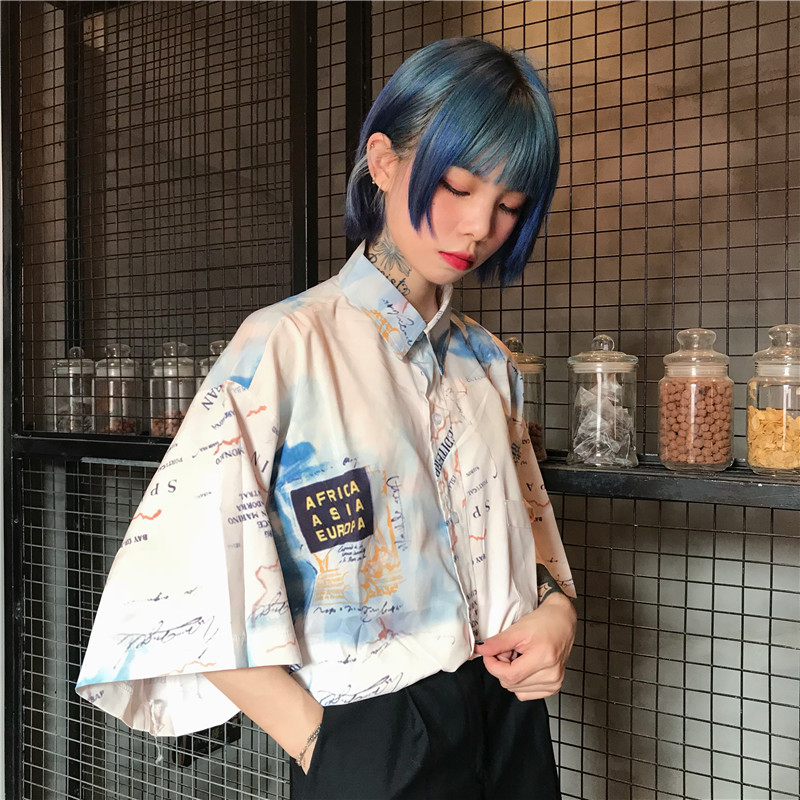 Cổng cổ điển gió chic phong cách Hàn Quốc lỏng lẻo in lỏng polo áo sơ mi áo khoác khổng lồ tay áo T-Shirt Hồng Kông hương vị nữ sơ mi họa tiết dài tay nữ