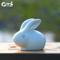 Ru kiln rabbit tea pet can raise open pieces of boutique tea play handmade tea ceremony accessories ceramic Jade Rabbit Rudo tea set ornaments