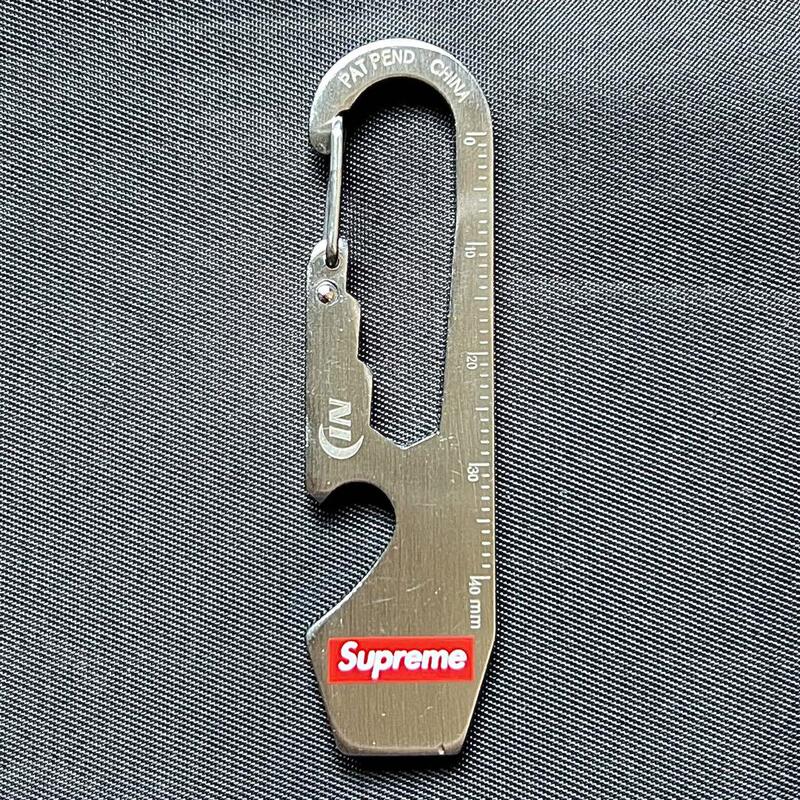 [in Stock] Sup 16Ss Keychain Carabiner Trendy Brand Keychain Pendant Accessories Gift Beer Bottle Opener
