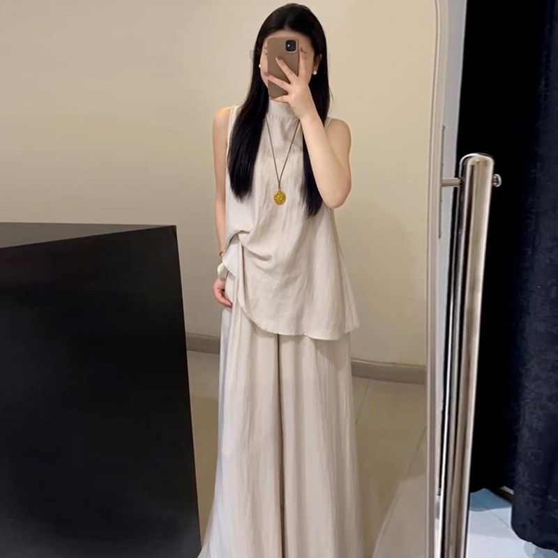 Fashionable and Cool Old-Money Style Women's Summer Outfit, High-End Relaxed Sleeveless Top and Casual Wide-Leg Pants Two-Piece Set Fashionable and Cool Old-Money Style Women's Summer Outfit, High-End Relaxed Sleeveless Top and Casual Wide-Leg Pants Two-Piece Set