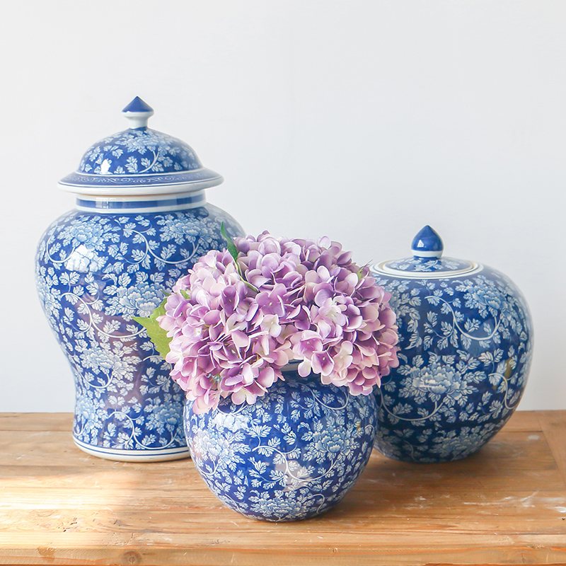 New Chinese style restoring ancient ways is the sitting room porch decorate table flower arranging flowers is blue and white storage tank with cover ceramic vase furnishing articles