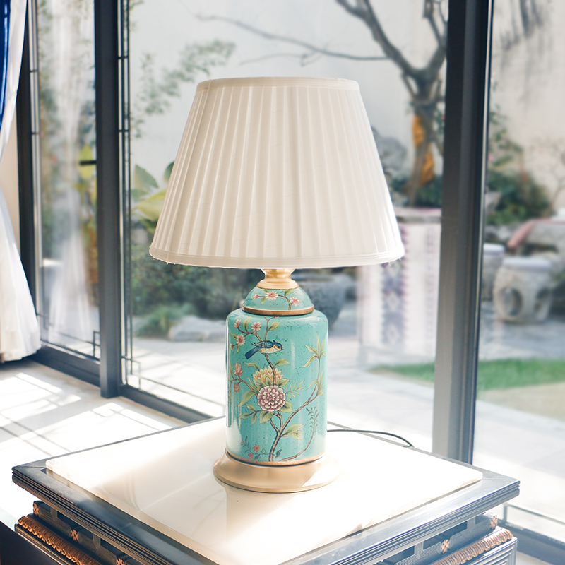 American pastoral bedroom nightstand furnishing articles creative study of new Chinese style living room full of copper decoration painting of flowers and ceramic lamp