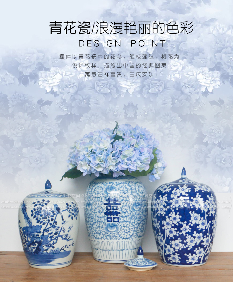 New Chinese style hand made blue and white porcelain ceramic white gourd storage tank classical home porch example room adornment is placed