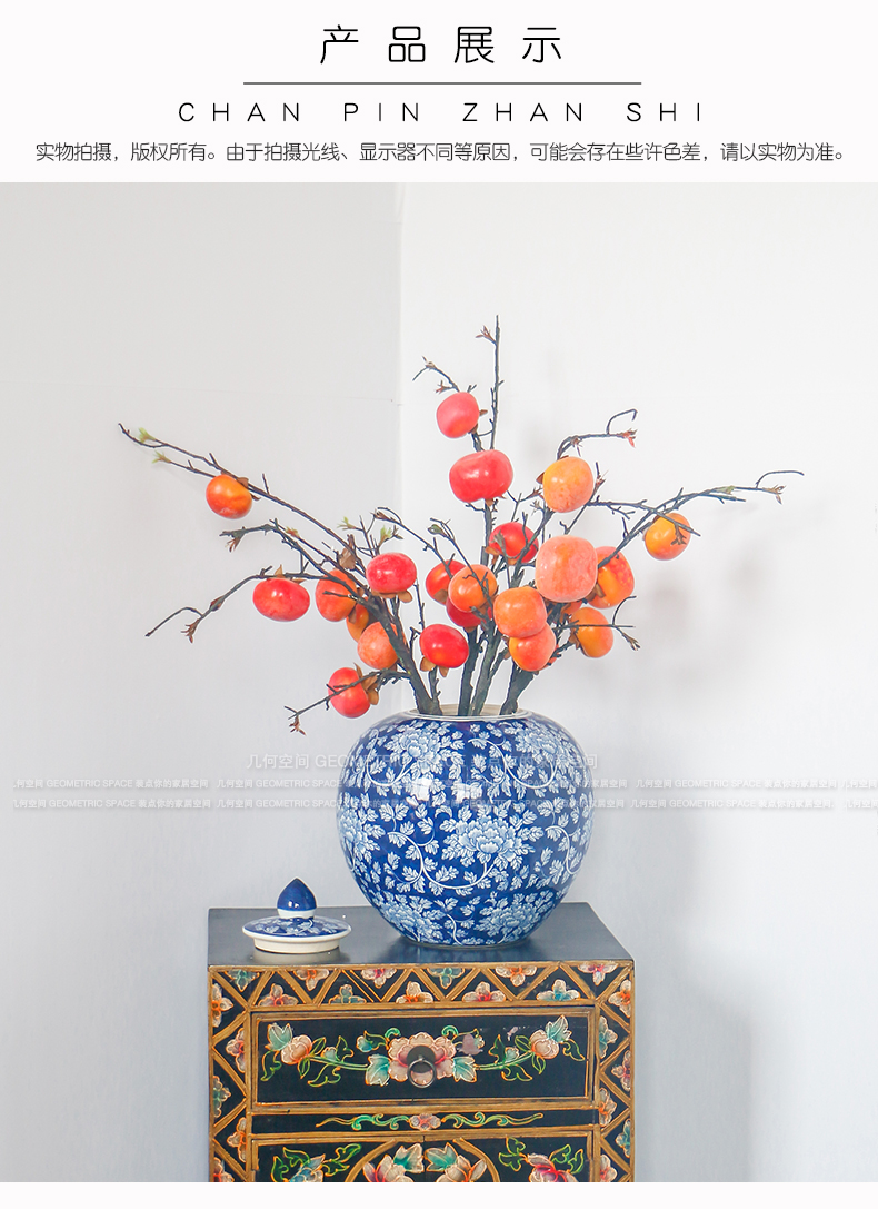 New Chinese style restoring ancient ways is the sitting room porch decorate table flower arranging flowers is blue and white storage tank with cover ceramic vase furnishing articles