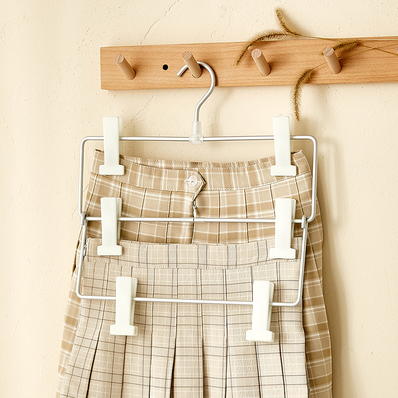COURAGE aluminum three-layer pants rack household pants clip hanging jk short skirt Hanfu hanger pants storage artifact