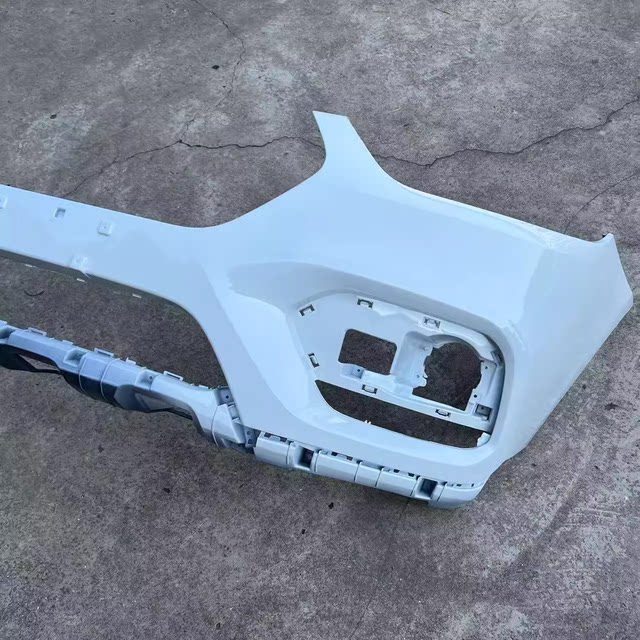 Suitable for 17 Great Wall Haval H6 blue label sports version front bumper front bumper Harvard H6 front bumper front surround guard