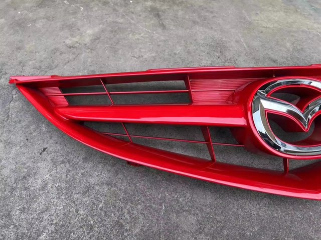 Suitable for Mazda Ruiyi coupe front center grille assembly Ruiyi modified coupe front bumper ventilation grille center grille assembly