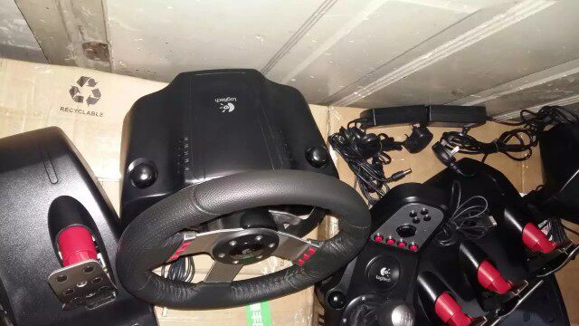 Руль 罗技logitechg27／g29／g920／g25游戏方向盘