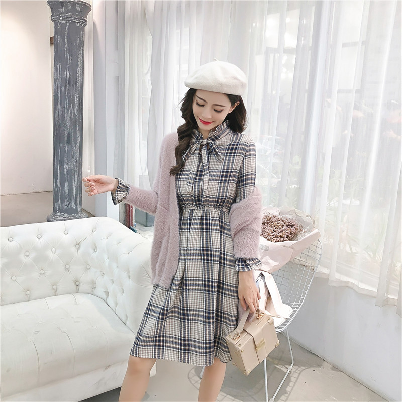 2018 mùa thu mới retro gió eo Mỏng xù trumpet tay áo Một từ dài ăn mặc nữ váy xòe