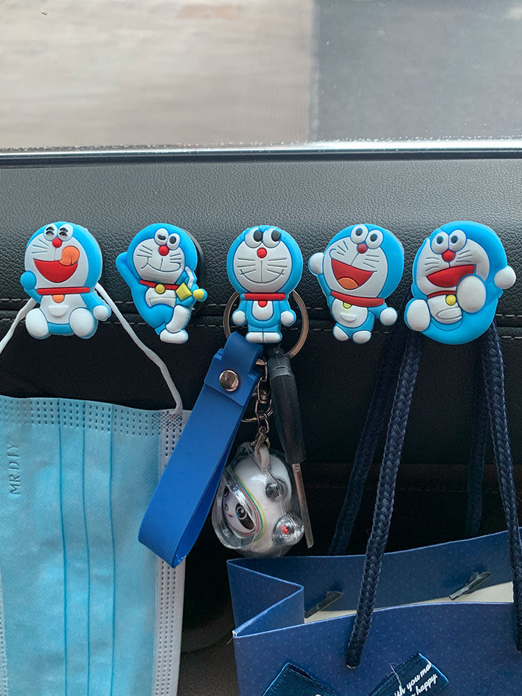 Car upper interior small hook in car front decoration Supplies large fully-glued female cartoon seat back caravan carrier hook-Taobao