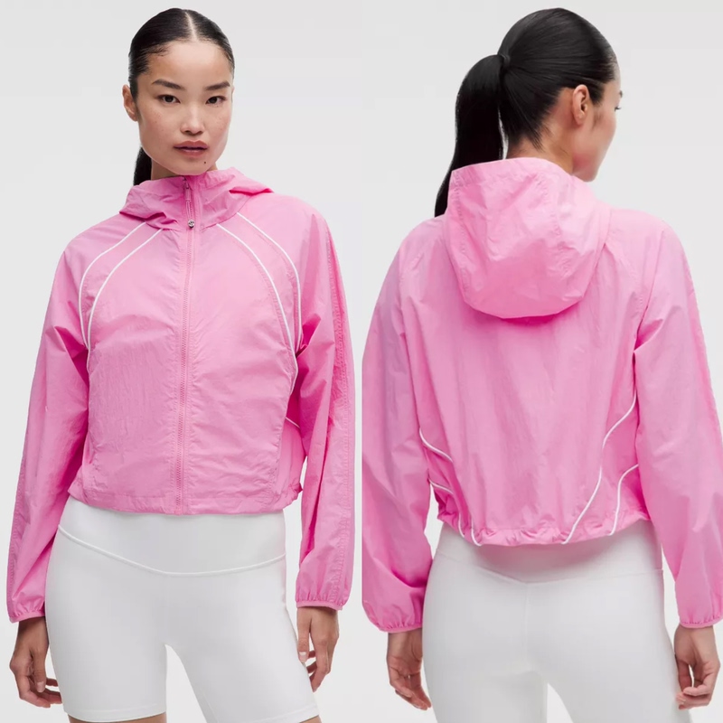 Direct Shipping from Japan with Tax Included Lululemon Scuba Lightweight Adjustable Hem Waterproof Hooded Jacket Direct Shipping from Japan with Tax Included Lululemon Scuba Lightweight Adjustable Hem Waterproof Hooded Jacket