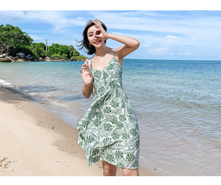 VK旗艦店 韓系樹葉印花v領露背細肩帶配發帶無袖洋裝