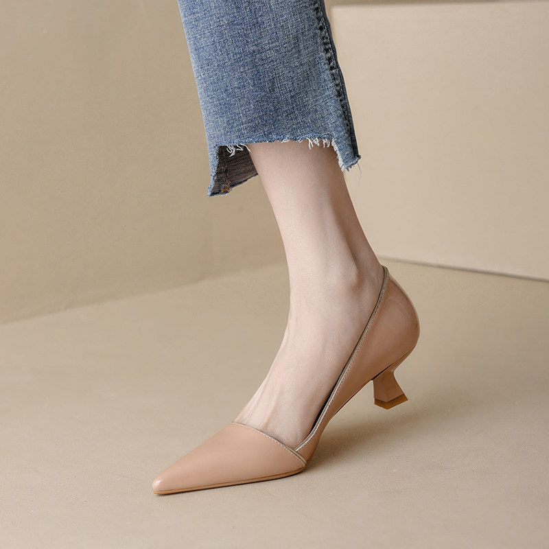 A D Hepburn ~ lacquered leather pointed French style high heel shoes female retro genuine leather coarse heel Single shoe elegant temperament