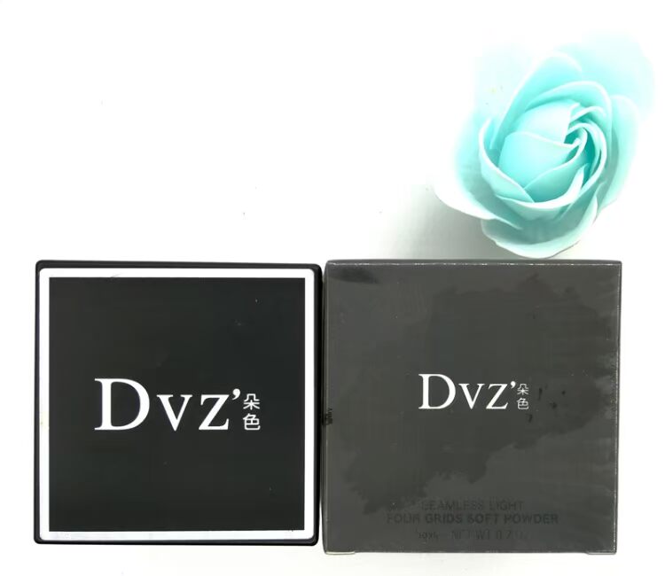 Authentic dvz màu bốn ô vuông bột bột kiểm soát dầu lâu dài cố định trang điểm lỏng bột không thấm nước che khuyết điểm trang điểm đầy đủ truy cập - Quyền lực phấn nền và phấn phủ
