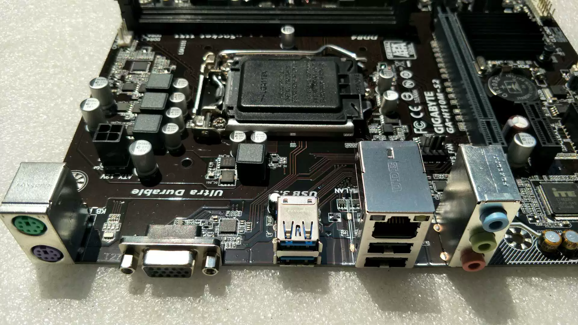 Гигабайтовская/ГигаБа GIGABYTE/Gigaba H110M-S2 1151 DDR4 материнская плата