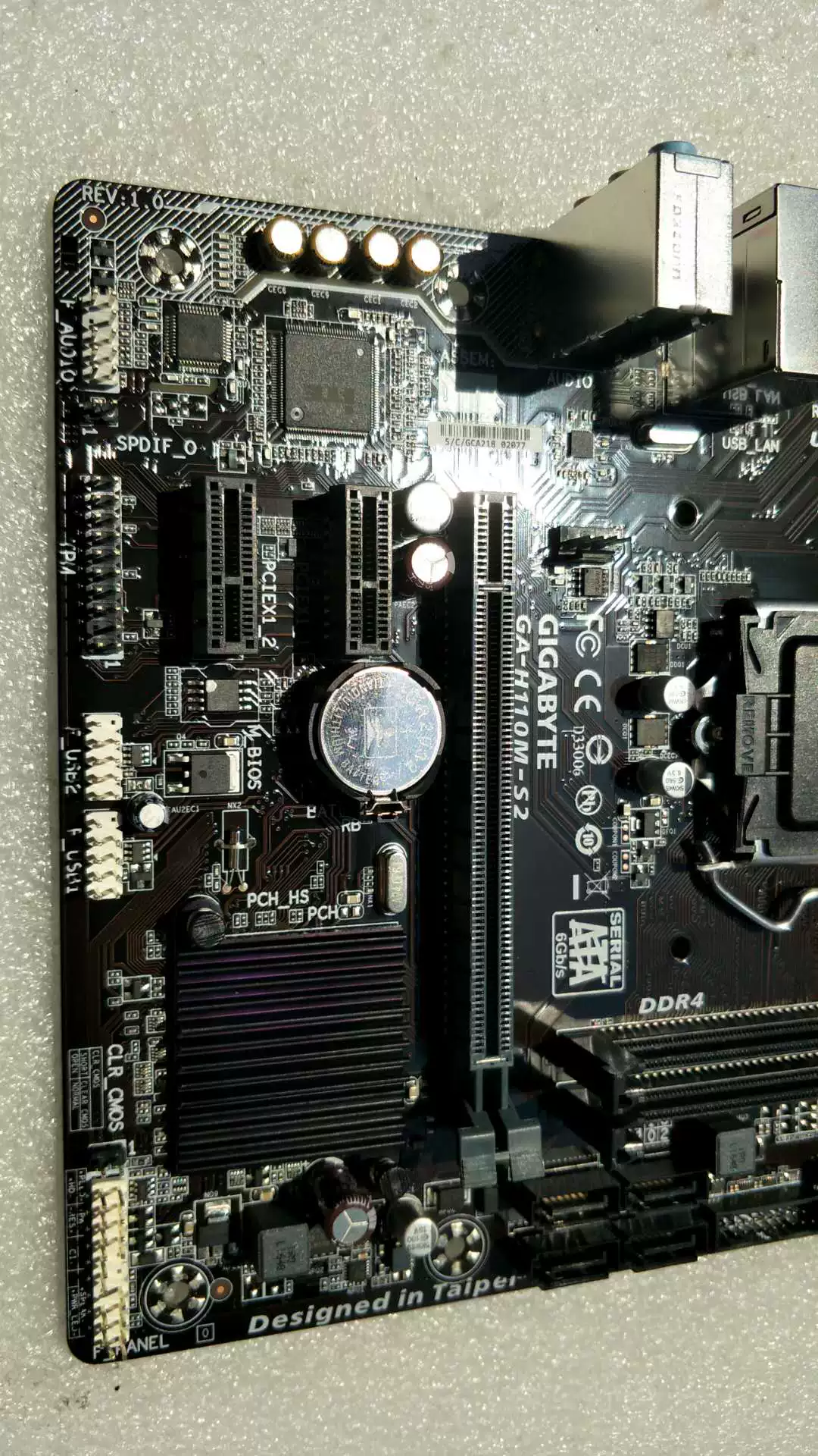 Гигабайтовская/ГигаБа GIGABYTE/Gigaba H110M-S2 1151 DDR4 материнская плата