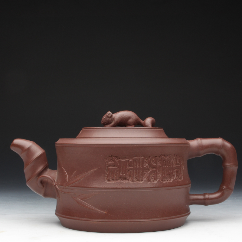 Taiwan Reflux Old Purple Sand Pot Famous Masters of the Republic Period Li Baozhen handmade a squirrel bamboo festival pot