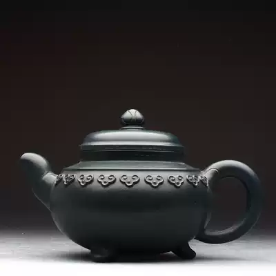Taiwan circulating old purple sand pot in the 1980s Famous master Gu Jingzhou handmade the Republic of China green cloud shoulder Ruyi