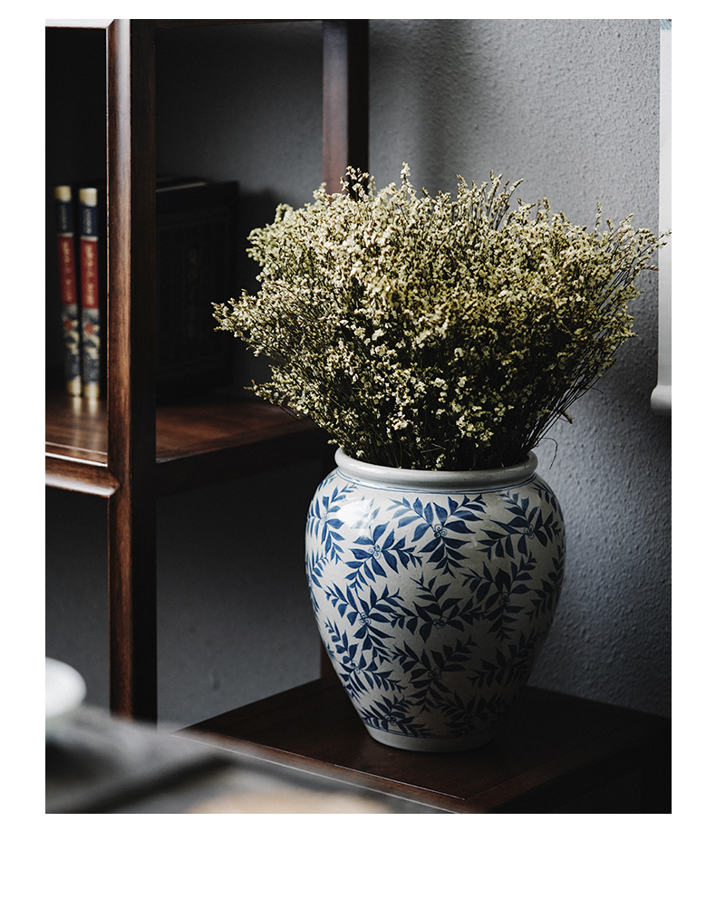 Chinese hand - made small plug-in of blue and white porcelain vase sitting room place jingdezhen checking ceramic creative hydroponic flowers