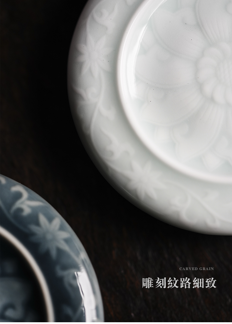 Cloud cover art of jingdezhen hand - carved buy blue glaze glass cover is put value frame play kung fu tea tea accessories