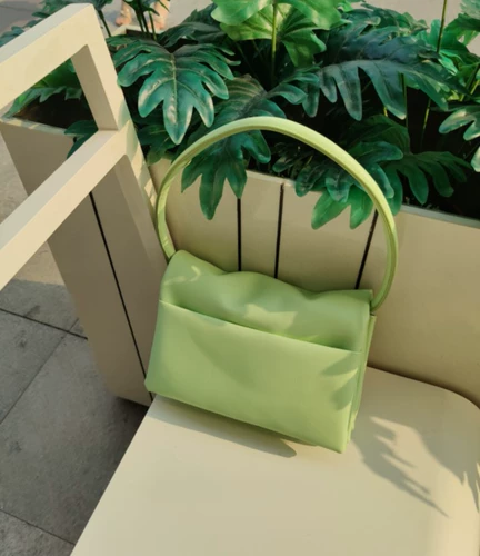 2022 Новая тайская нишевая бренд -макаронная сумка на плече 1975 года.