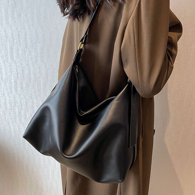 Charlit Keitn Soft Leather Crossbody Bag 2026 New Genuine Leather Tote Bag Large Capacity Commuter Shoulder Bag for Women Charlit Keitn Soft Leather Crossbody Bag 2026 New Genuine Leather Tote Bag Large Capacity Commuter Shoulder Bag for Women