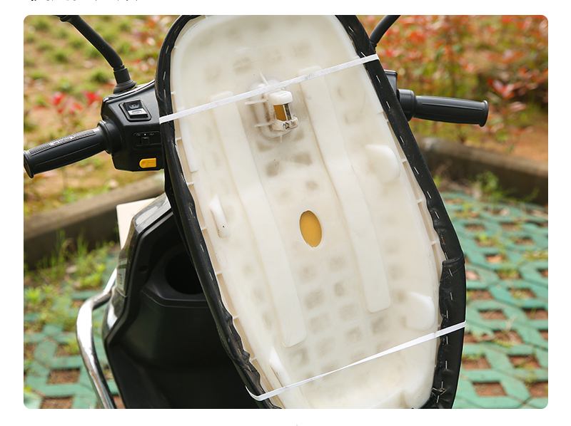 Nhôm phim điện scooter xe máy ghế bìa kem chống nắng không thấm nước bao gồm chỗ ngồi mùa hè mới phổ đệm thoáng khí yên xe máy cao cấp