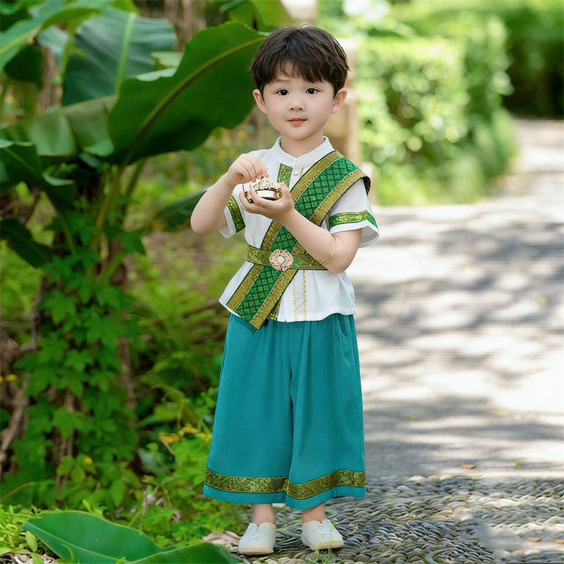 子供用少数民族衣装、西双版納タイ族水かけ祭り衣装（男の子・女の子用）、雲南省旅行写真パフォーマンス衣装