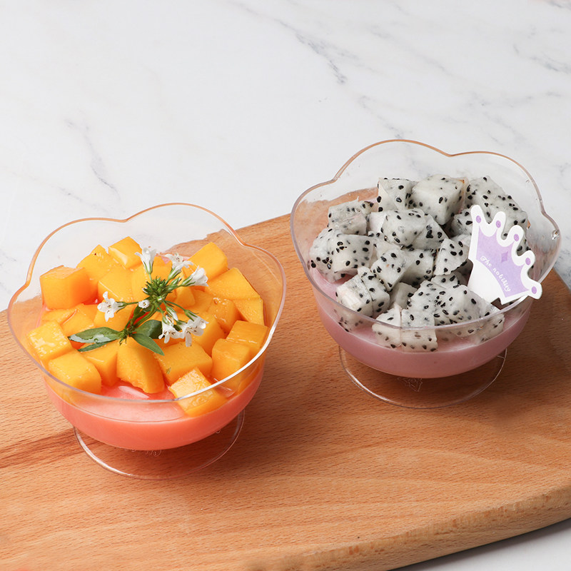 Lotus shaped mousse cup dessert cup disposable plastic transparent wood chaff cup pudding cup jelly cup tiramisu cup