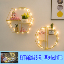 Creativity plaid wall-mounted wall hexagonal product hem shelf with cups placed on the wall of the Mei A store wall