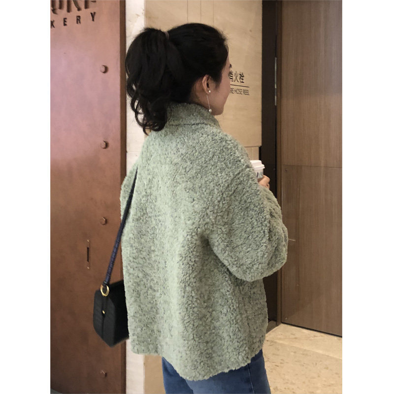 Via Vela) short wool coat female 2021 new fashion lazy little man teddy bear short cotton coat