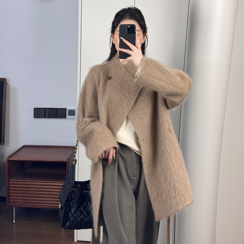 Sheep Wool Brushed Coat for Women, Mid-Length, Mulberry Silk, Cashmere, Korean Style, Lazy Style, Waist-Cinching Coat with Fur Tie