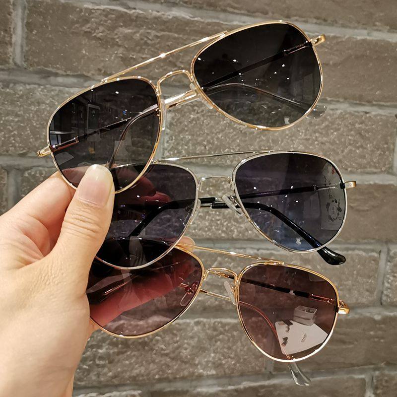 Children Sun Glasses Temperament Little Kids Sun Glasses Anti UV Glasses Baby Fashion Men and women Tide Clams glasses