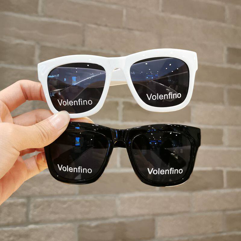 Children's sunglasses male and female anti-UV personality letters sunglasses Baby handsome walking show Street Modelling Glasses