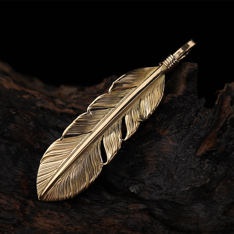 Lingzuo Silver Jewelry All Gold Feather Series Papa Bear Handmade Style 18K Gold Personality Fashion Pendant Necklace