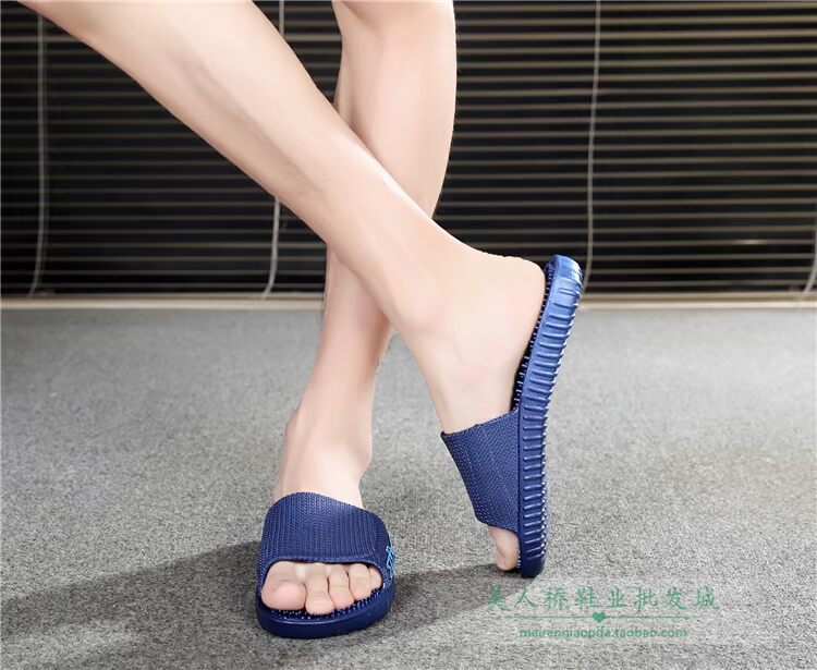 Dép đi trong nhà cho nam chăm sóc sức khỏe mùa hè 2018 điểm châm cứu mới Hàn Quốc tắm chân chống trượt dép nam hàng hiệu
