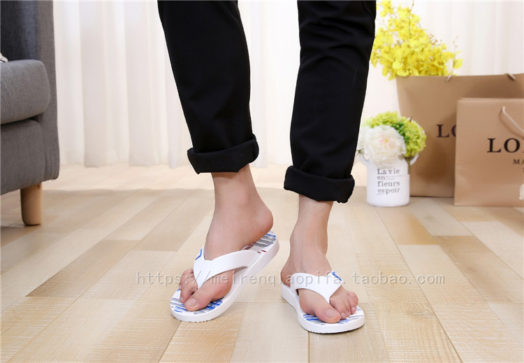 Vẻ đẹp Cầu của Nam Giới Flip Flops Mùa Hè Non-slip Quần Ngoài Trời Dép của Nam Giới Thường Bọt Giày Bãi Biển Xu Hướng Giày của Nam Giới