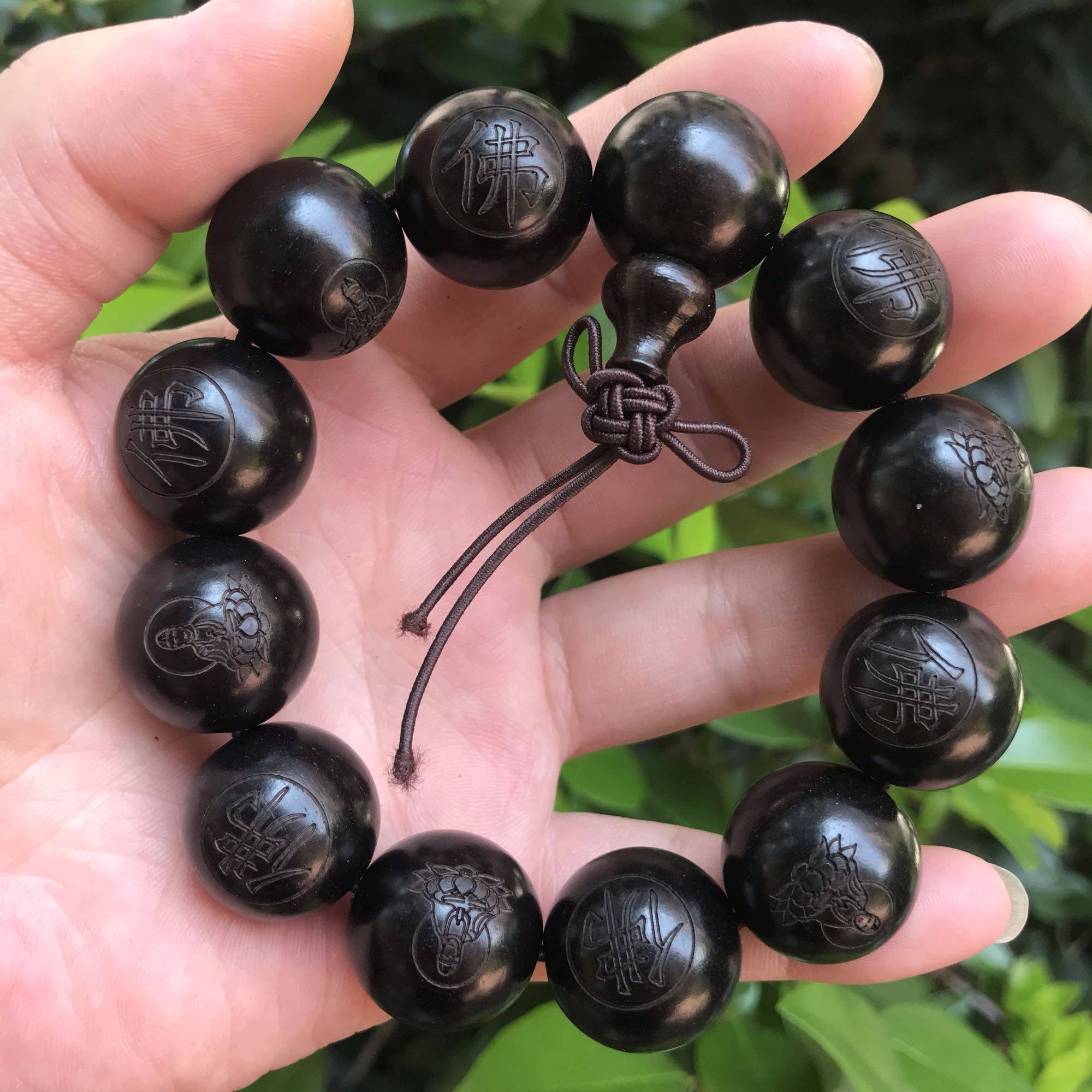 Indonesia purple light ebony wood carving Buddha word Guanyin Buddha statue Buddha beads bracelet men and women models Wenwan jewelry Wenwan