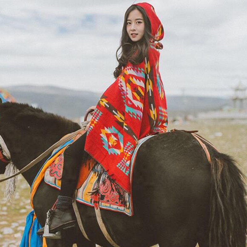 Tibet Tourism in Xinjiang wears a ride in Yunnan ethnic wind and women's clothes Mistral cape West Lhasa West Lhasa clothes clothing